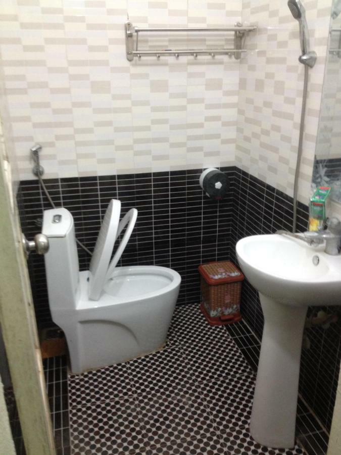 Khach San Thu Linh Hotell Thanh Hóa Exteriör bild