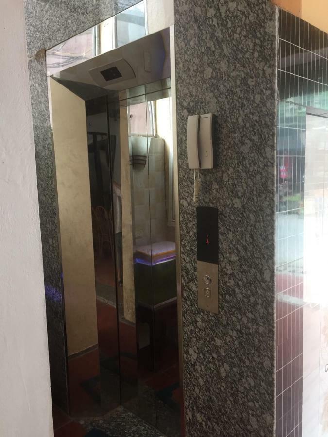Khach San Thu Linh Hotell Thanh Hóa Exteriör bild